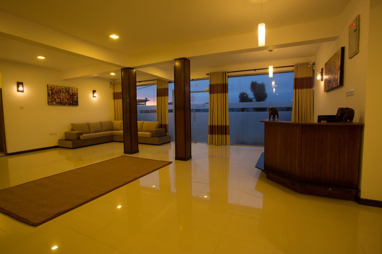Grand Camellia Hotel Nuwara Eliya Kültér fotó